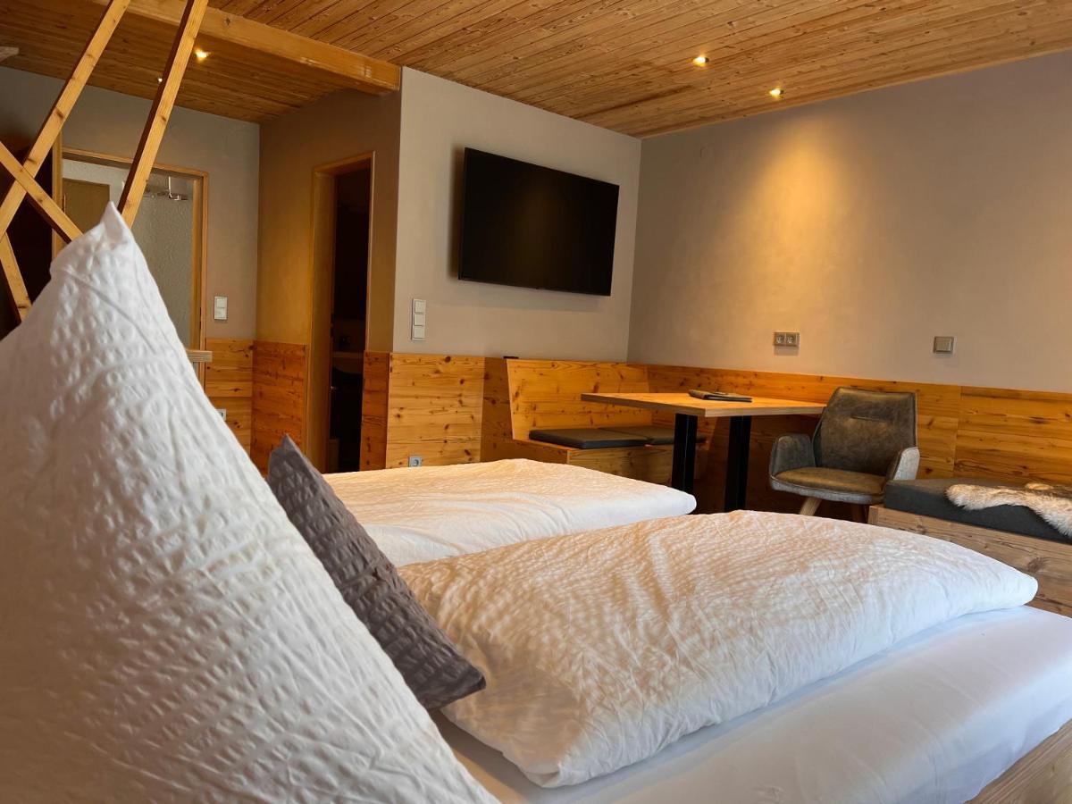 Gaestehaus Edlhuber Mittenwald Esterno foto